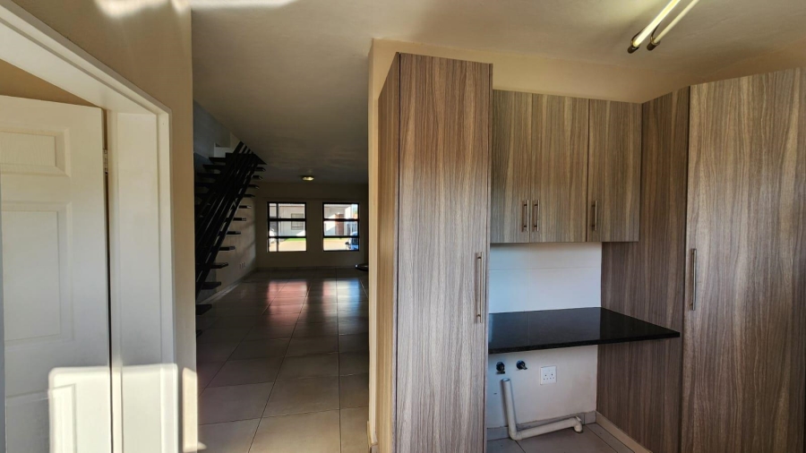 To Let 3 Bedroom Property for Rent in Cashan North West